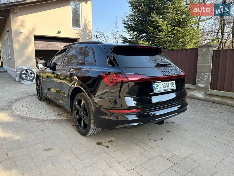 Внедорожник / Кроссовер Audi e-tron 2022 в Самборе фото 6 Внедорожник / Кроссовер Audi e-tron 2022 в Самборе