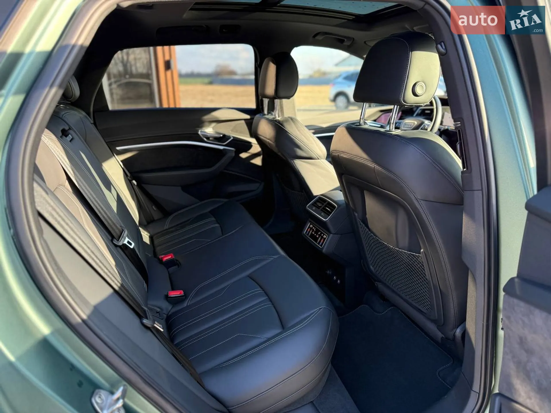 2019 Audi e-tron - мініатюра 22