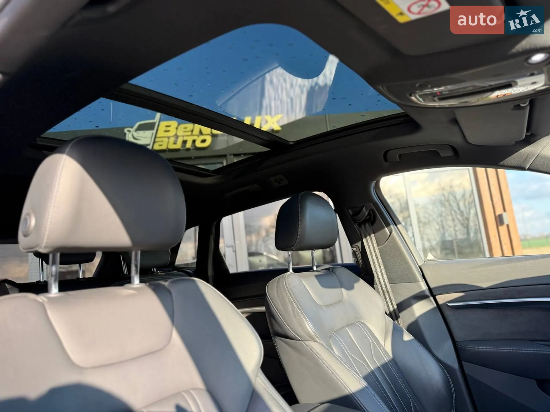 2019 Audi e-tron - мініатюра 31