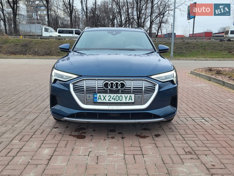 Позашляховик / Кросовер Audi e-tron 2019 в Полтаві