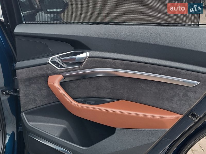 Позашляховик / Кросовер Audi e-tron 2019 в Полтаві