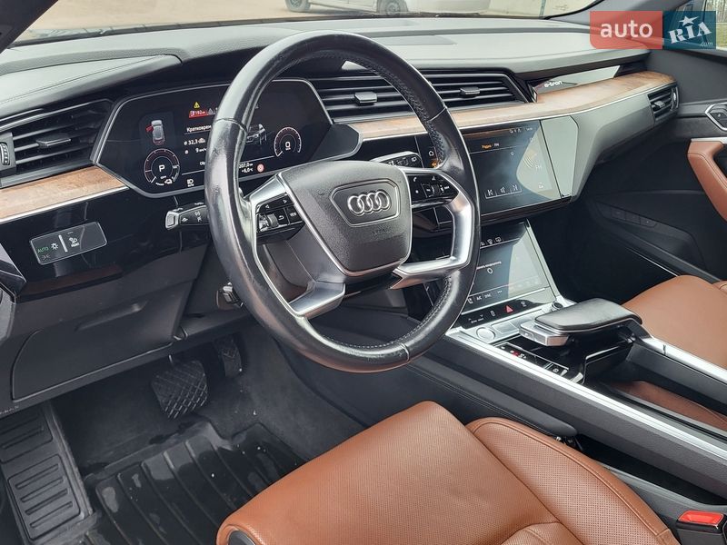 Позашляховик / Кросовер Audi e-tron 2019 в Полтаві