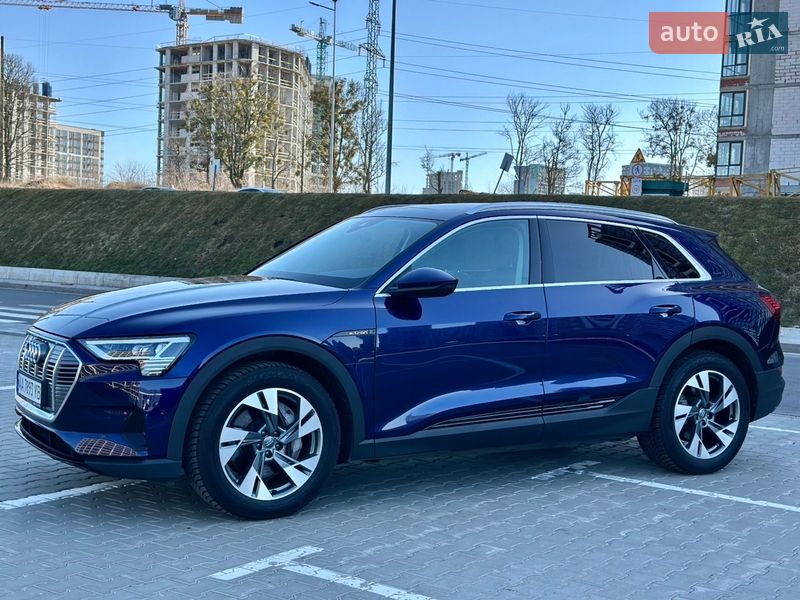 Внедорожник / Кроссовер Audi e-tron 2019 в Киеве фото 5 Внедорожник / Кроссовер Audi e-tron 2019 в Киеве
