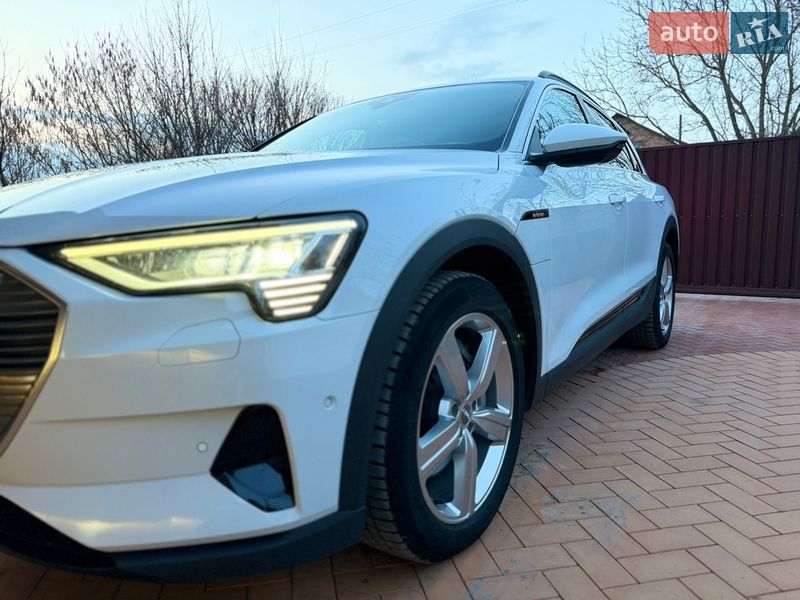 Внедорожник / Кроссовер Audi e-tron 2021 в Виннице фото 9 Внедорожник / Кроссовер Audi e-tron 2021 в Виннице