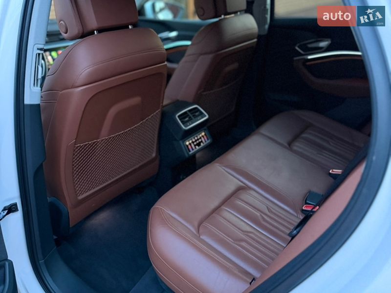Внедорожник / Кроссовер Audi e-tron 2021 в Виннице фото 20 Внедорожник / Кроссовер Audi e-tron 2021 в Виннице