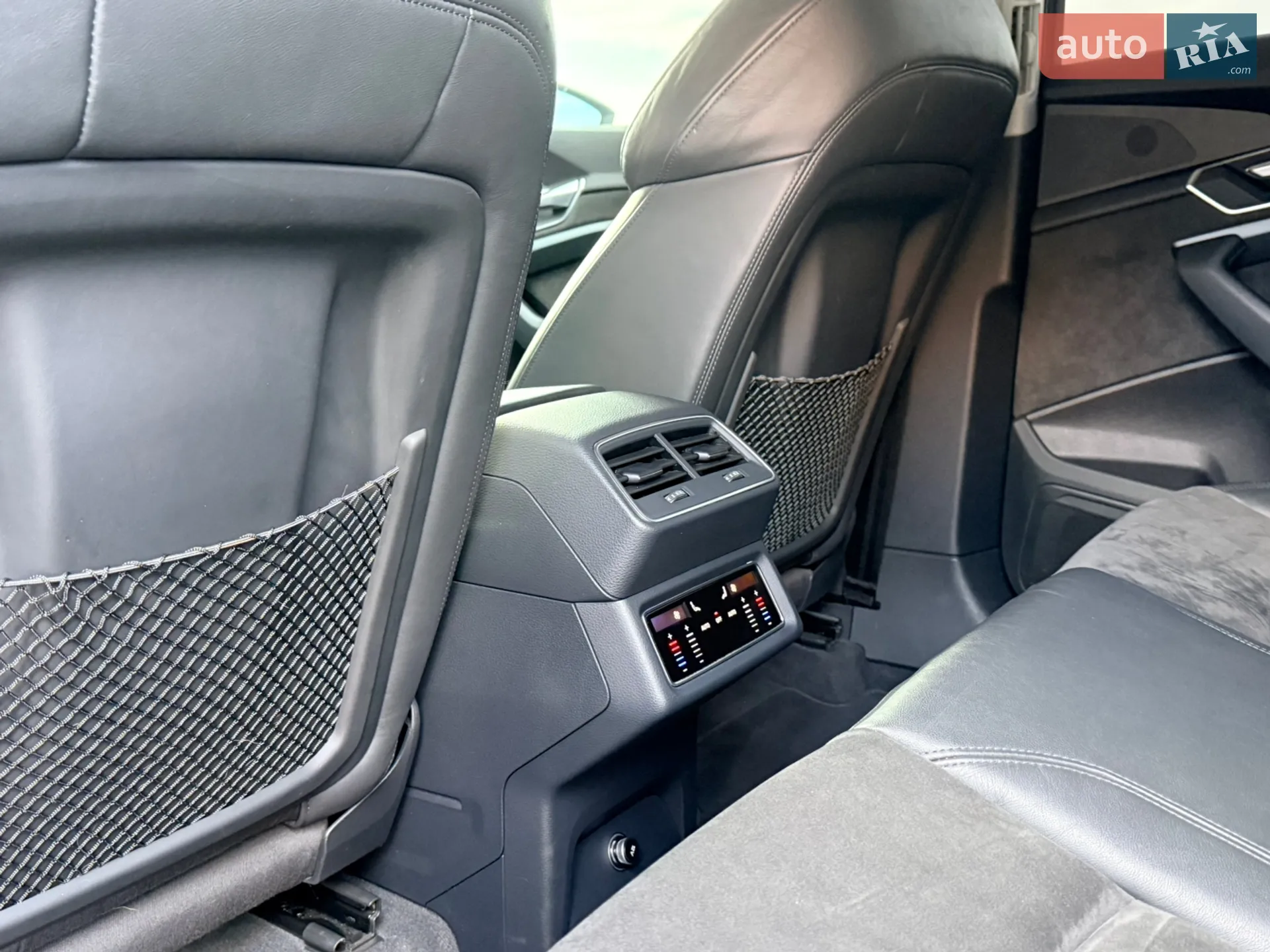 2020 Audi e-tron - мініатюра 27