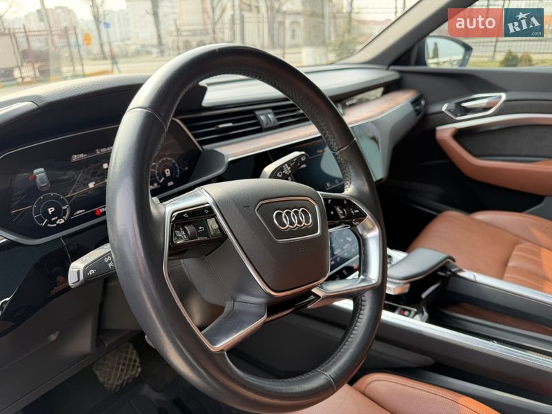 Внедорожник / Кроссовер Audi e-tron 2019 в Ивано-Франковске