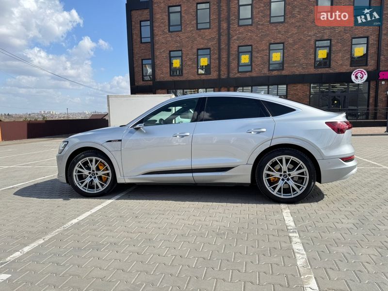 Внедорожник / Кроссовер Audi e-tron 2020 в Виннице фото 10 Внедорожник / Кроссовер Audi e-tron 2020 в Виннице