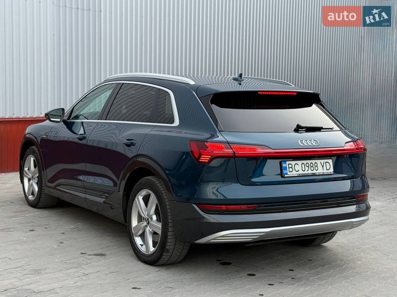 Внедорожник / Кроссовер Audi e-tron 2021 в Городке