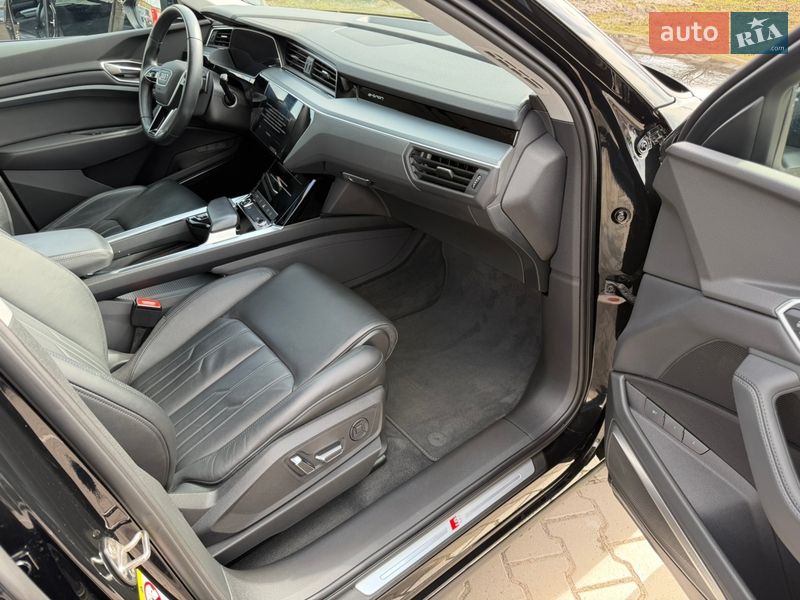 Внедорожник / Кроссовер Audi e-tron 2022 в Виннице фото 14 Внедорожник / Кроссовер Audi e-tron 2022 в Виннице