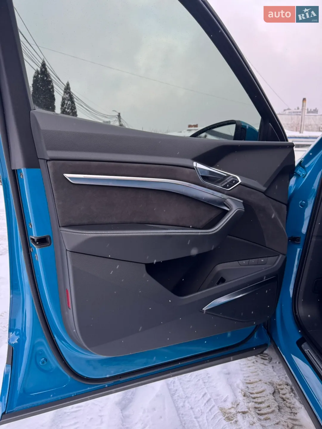 2019 Audi e-tron - мініатюра 28