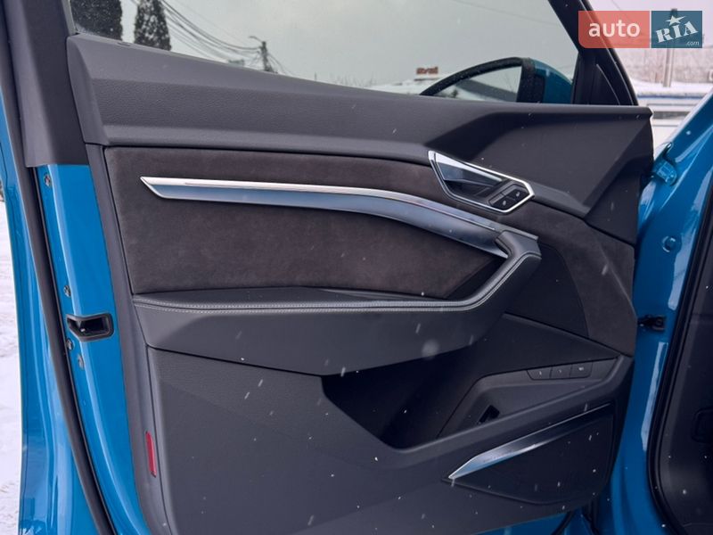 Внедорожник / Кроссовер Audi e-tron 2019 в Львове
