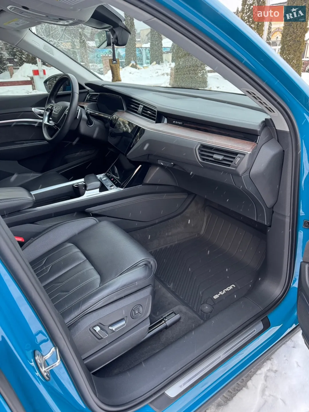 2019 Audi e-tron - мініатюра 32