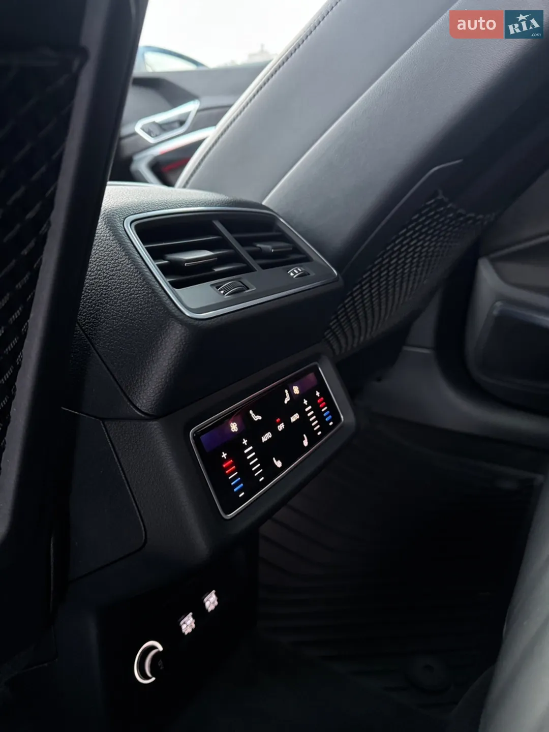 2019 Audi e-tron - мініатюра 43