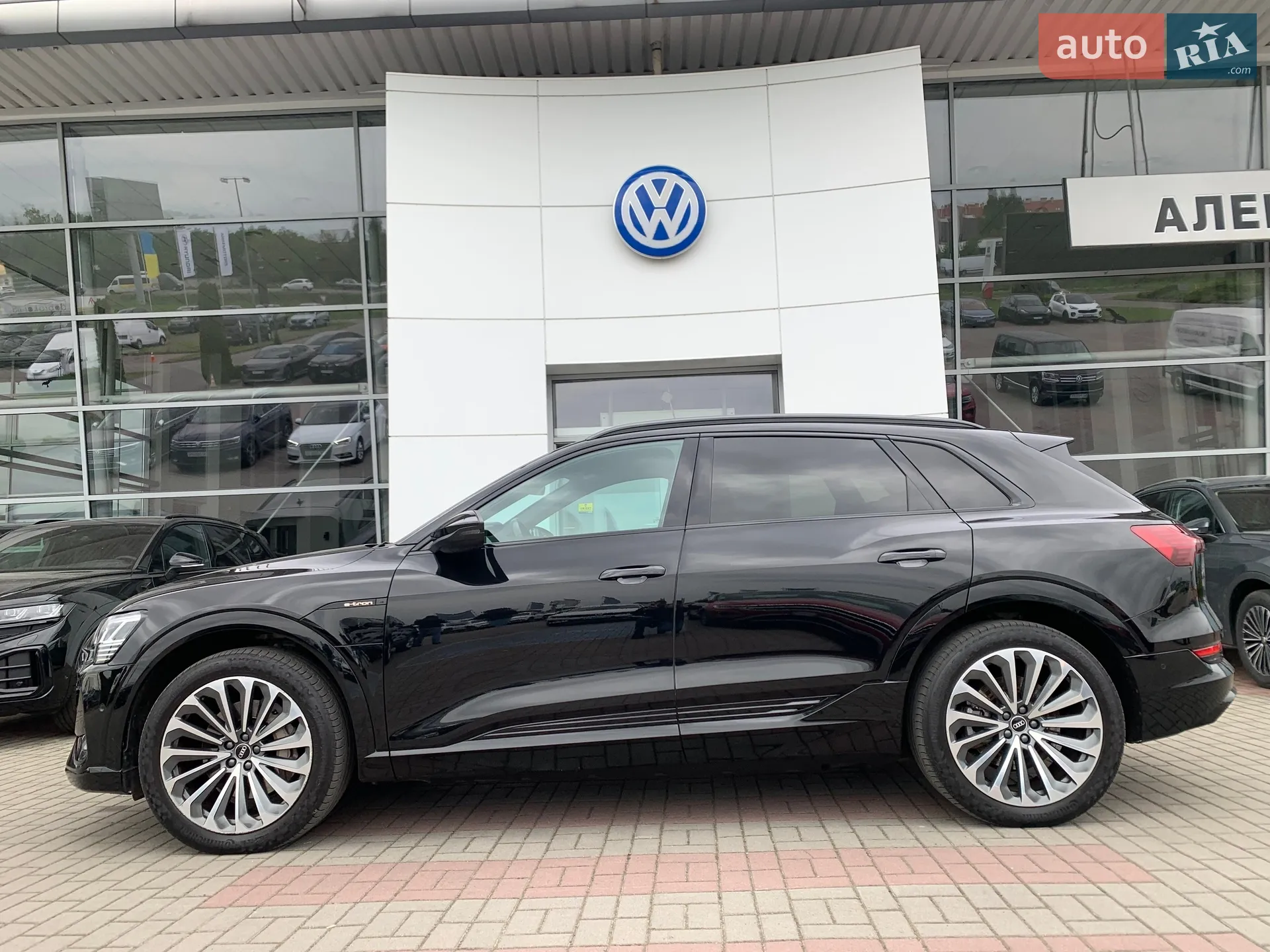 2020 Audi e-tron - мініатюра 6