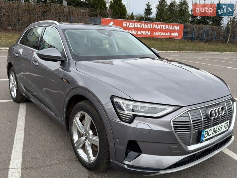Внедорожник / Кроссовер Audi e-tron 2019 в Львове фото 3 Внедорожник / Кроссовер Audi e-tron 2019 в Львове