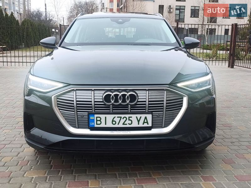 Позашляховик / Кросовер Audi e-tron 2019 в Кременчуці