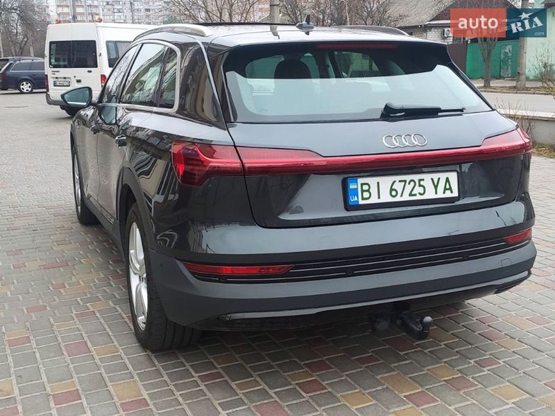 Позашляховик / Кросовер Audi e-tron 2019 в Кременчуці