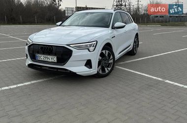 Позашляховик / Кросовер Audi e-tron 2021 в Чернівцях