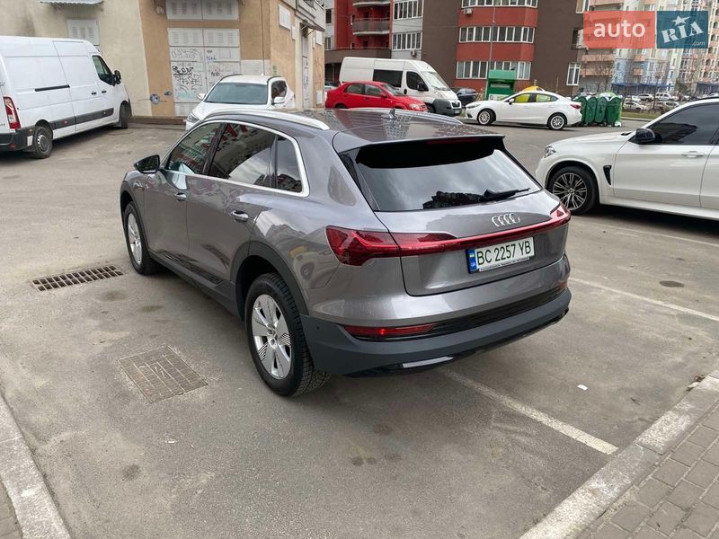 Внедорожник / Кроссовер Audi e-tron 2020 в Киеве