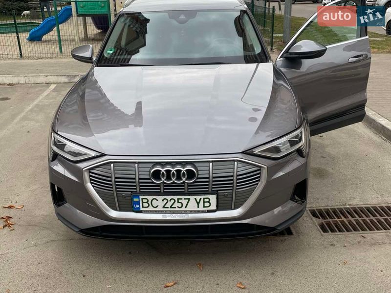 Внедорожник / Кроссовер Audi e-tron 2020 в Киеве