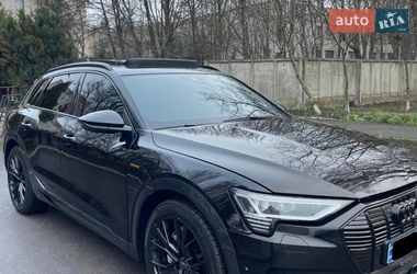 Позашляховик / Кросовер Audi e-tron 2022 в Вінниці