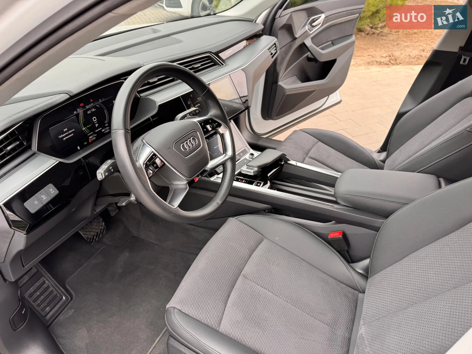 2022 Audi e-tron - мініатюра 46