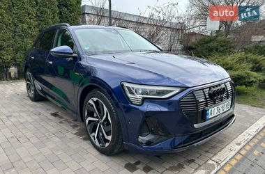 Позашляховик / Кросовер Audi e-tron 2022 в Києві