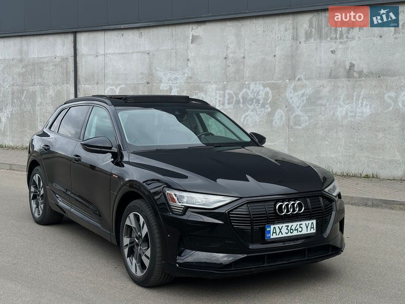 Внедорожник / Кроссовер Audi e-tron 2021 в Киеве