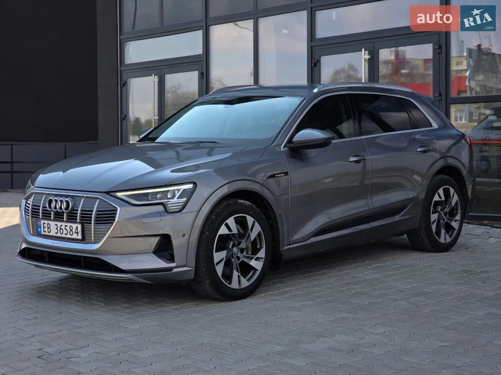 2019 Audi e-tron - мініатюра 12