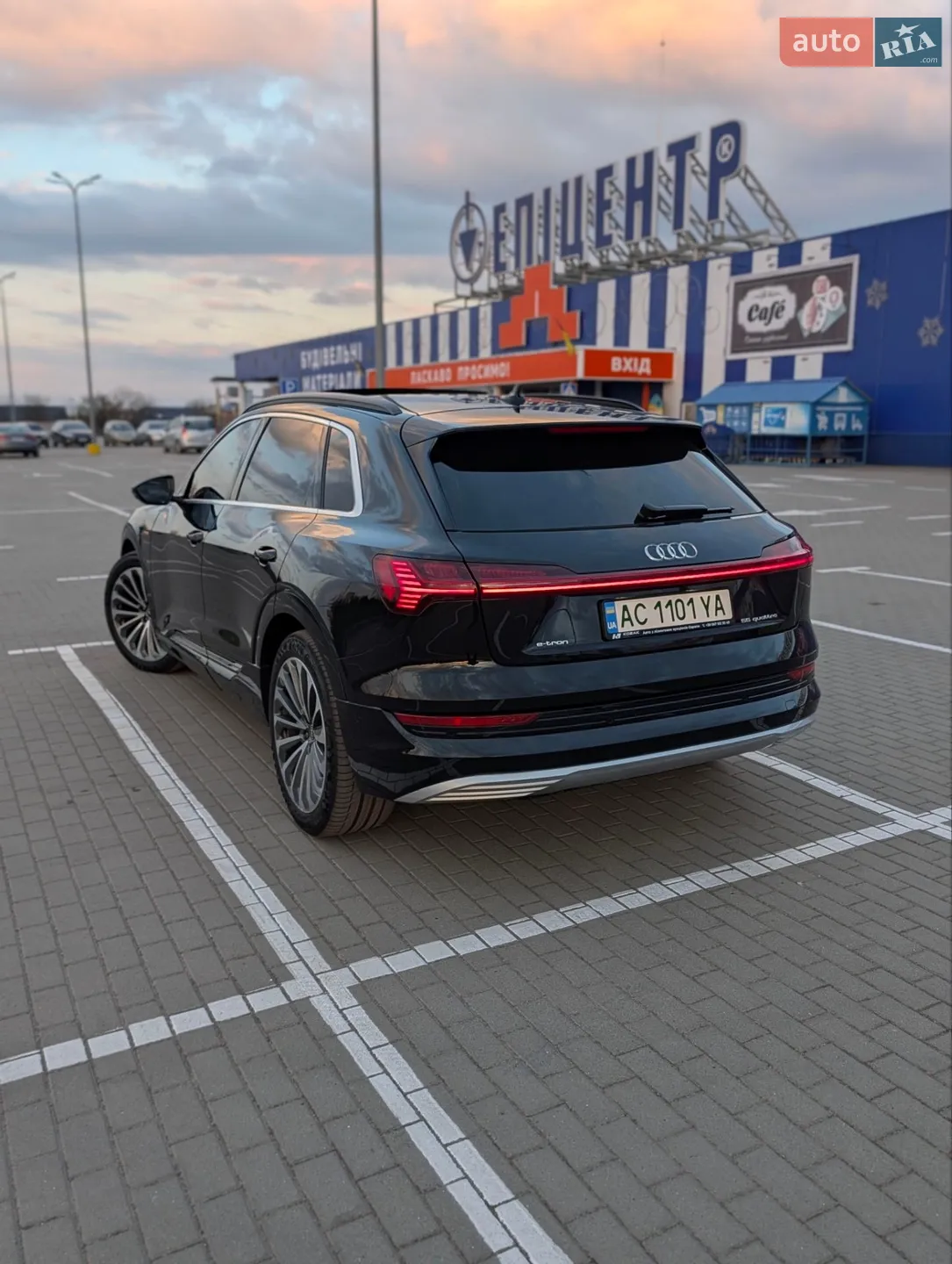 2020 Audi e-tron - мініатюра 20