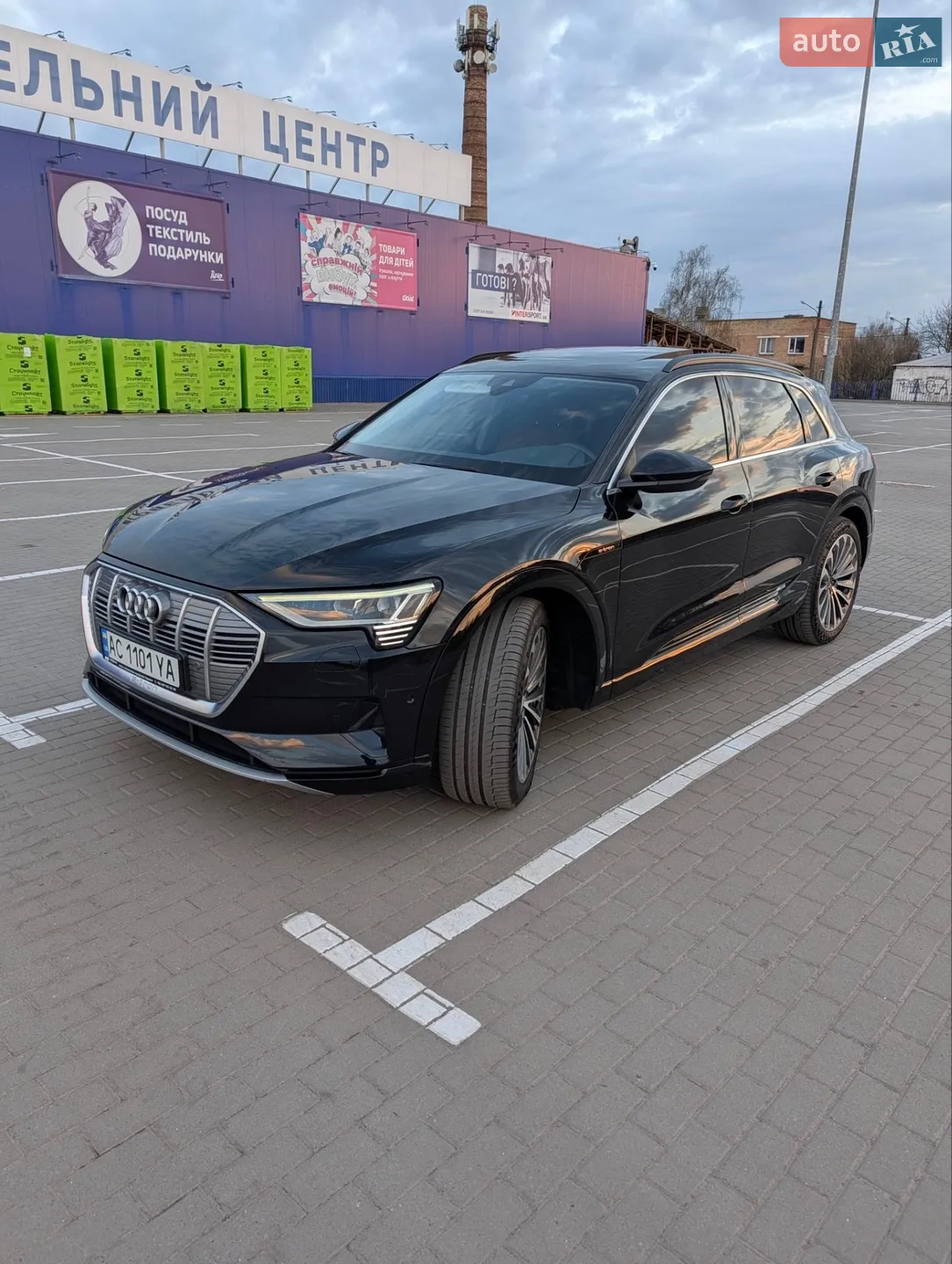 2020 Audi e-tron - мініатюра 24