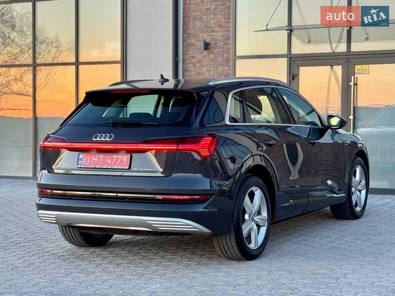 Внедорожник / Кроссовер Audi e-tron 2020 в Киеве фото 6 Внедорожник / Кроссовер Audi e-tron 2020 в Киеве