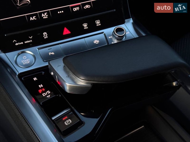 Внедорожник / Кроссовер Audi e-tron 2020 в Киеве фото 16 Внедорожник / Кроссовер Audi e-tron 2020 в Киеве