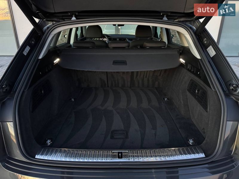 Внедорожник / Кроссовер Audi e-tron 2020 в Киеве фото 25 Внедорожник / Кроссовер Audi e-tron 2020 в Киеве