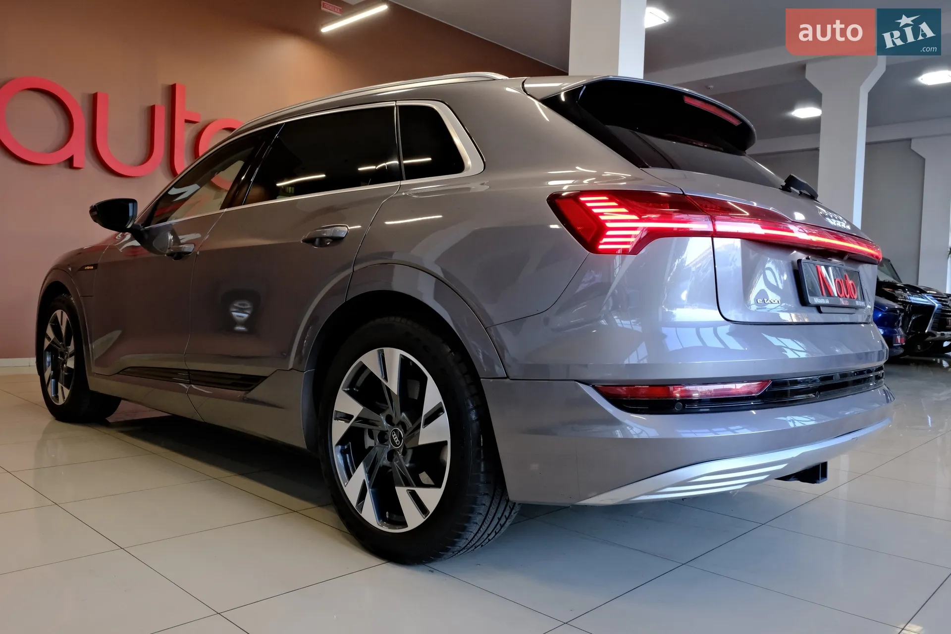2020 Audi e-tron - мініатюра 18