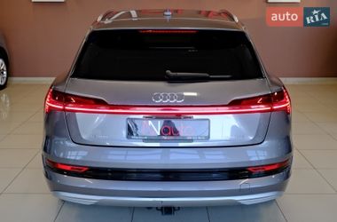 Внедорожник / Кроссовер Audi e-tron 2020 в Одессе