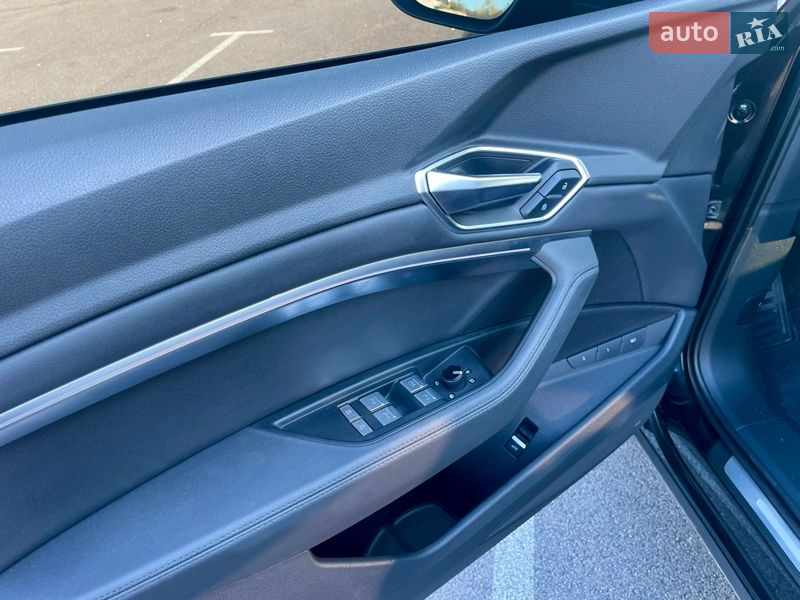 Внедорожник / Кроссовер Audi e-tron 2021 в Ровно фото 35 Внедорожник / Кроссовер Audi e-tron 2021 в Ровно
