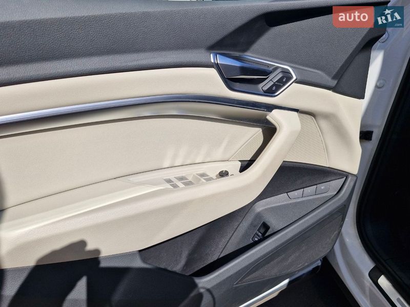 Внедорожник / Кроссовер Audi e-tron 2020 в Киеве