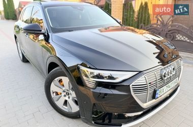 Позашляховик / Кросовер Audi e-tron 2022 в Хмельницькому