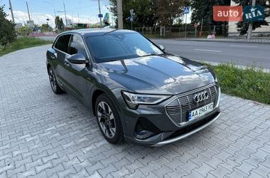 Внедорожник / Кроссовер Audi e-tron 2021 в Киеве
