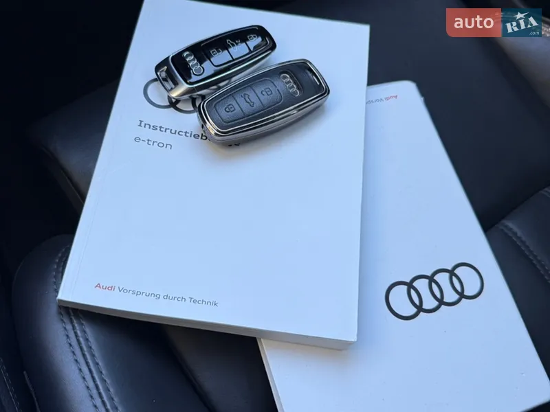 Внедорожник / Кроссовер Audi e-tron 2019 в Днепре документ