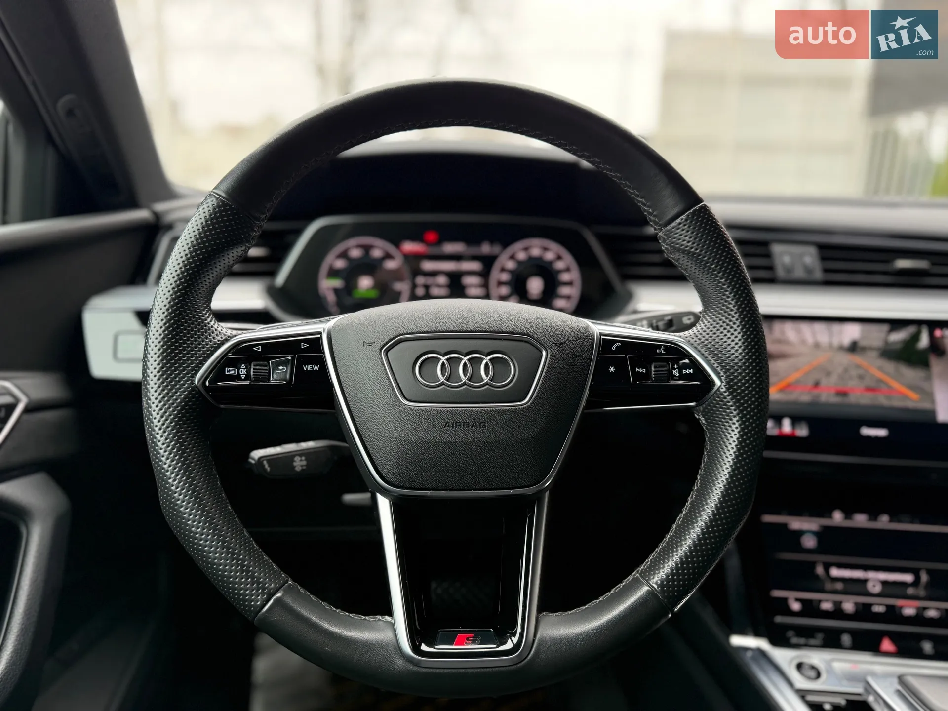 2022 Audi e-tron - мініатюра 13