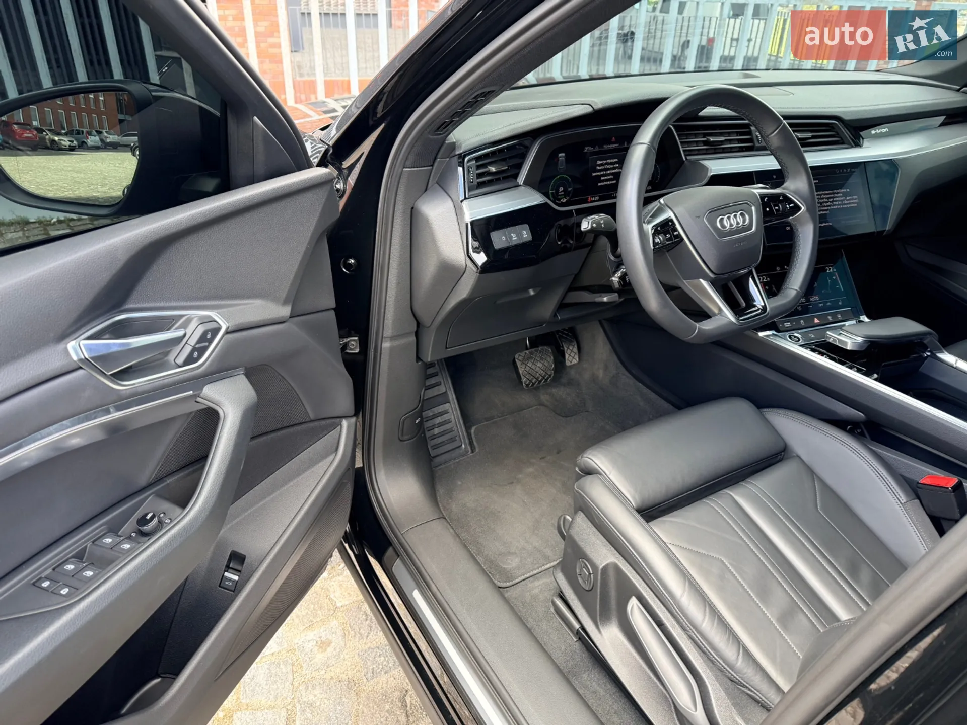 2022 Audi e-tron - мініатюра 33
