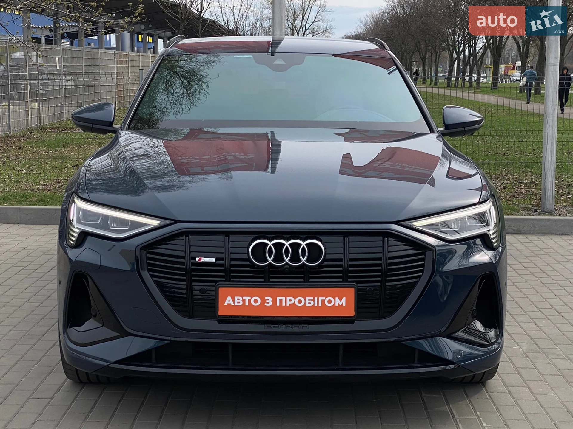 2020 Audi e-tron - мініатюра 2