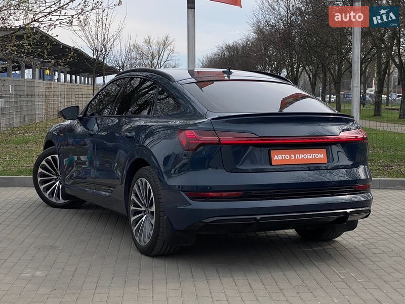 Позашляховик / Кросовер Audi e-tron 2020 в Дніпрі фото 7 Позашляховик / Кросовер Audi e-tron 2020 в Дніпрі