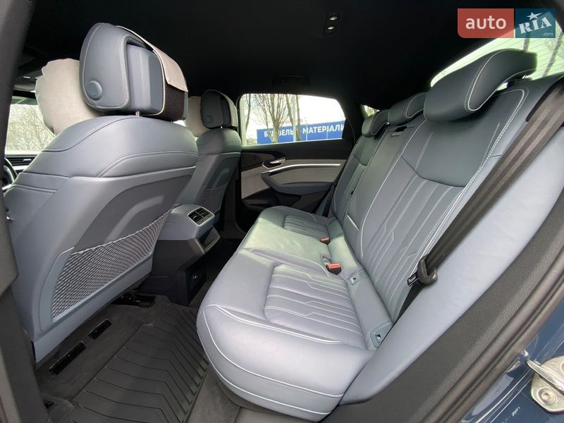 Позашляховик / Кросовер Audi e-tron 2020 в Дніпрі фото 15 Позашляховик / Кросовер Audi e-tron 2020 в Дніпрі