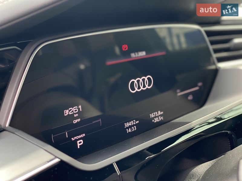 Позашляховик / Кросовер Audi e-tron 2020 в Дніпрі фото 16 Позашляховик / Кросовер Audi e-tron 2020 в Дніпрі