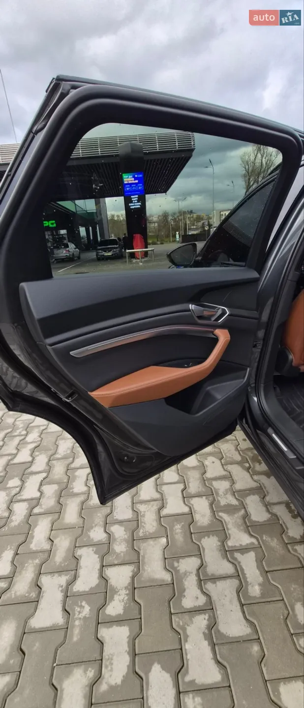 2022 Audi e-tron - мініатюра 46