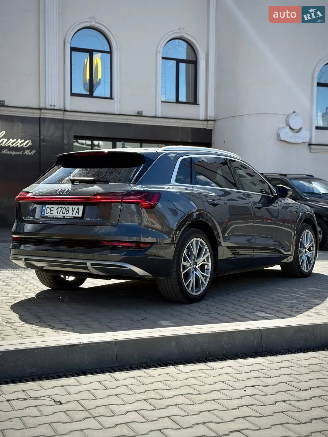 2020 Audi e-tron - мініатюра 9